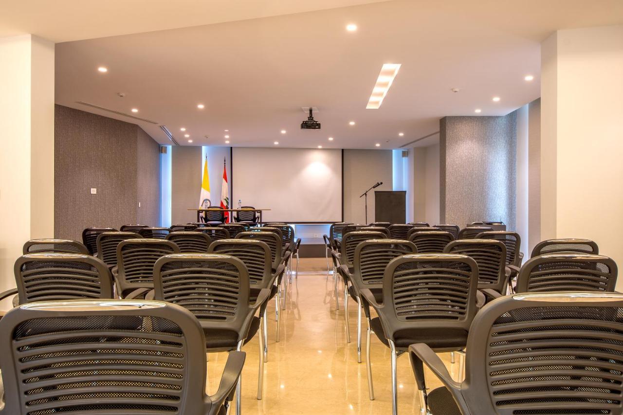 The Ray Hotel And Studios Beirut Exterior photo