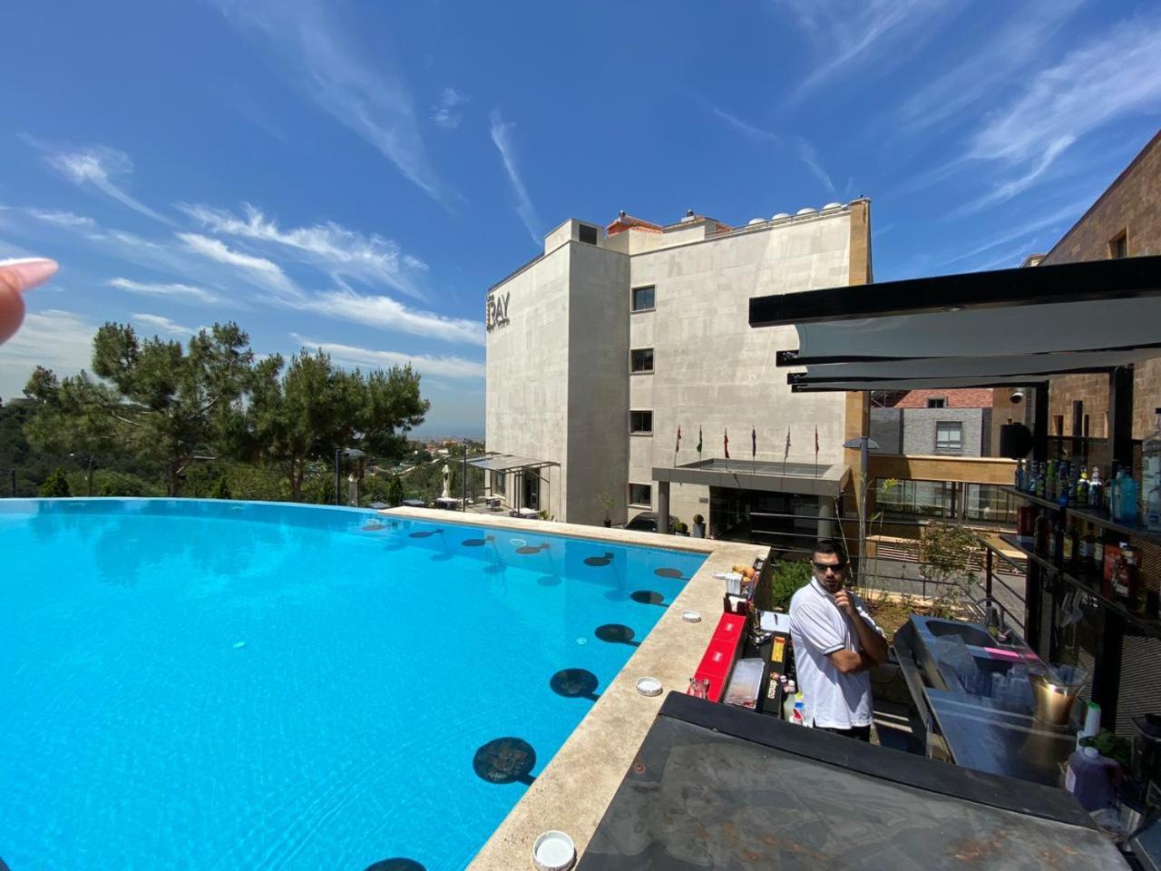 The Ray Hotel And Studios Beirut Exterior photo