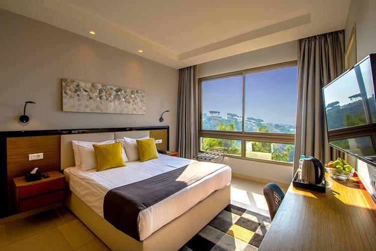 The Ray Hotel And Studios Beirut Exterior photo