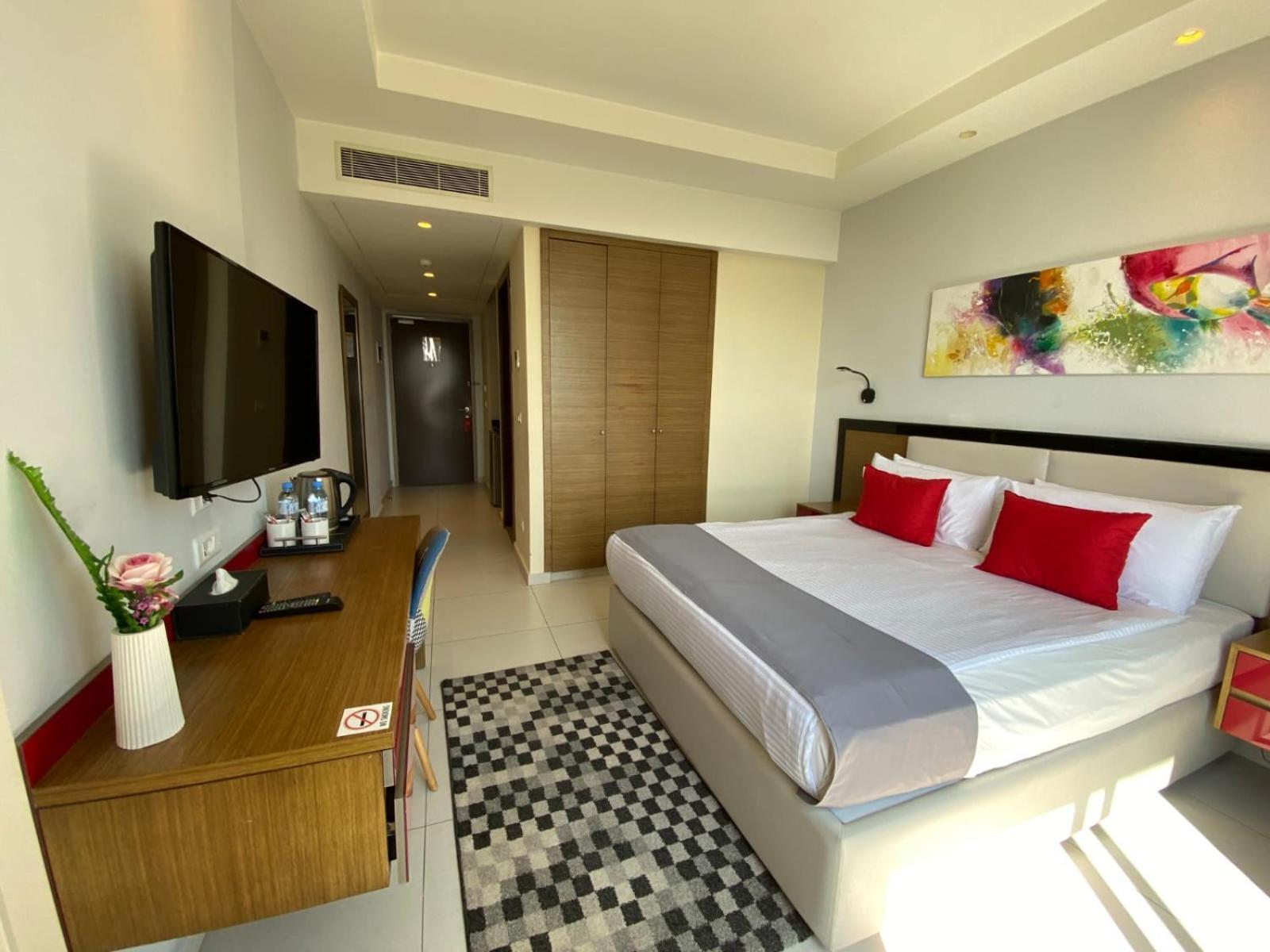 The Ray Hotel And Studios Beirut Exterior photo